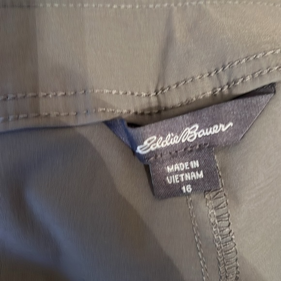 Eddie Bauer Cargo Pocket Shorts #009 - Picture 5 of 5